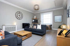 JOIVY Splendid 2-BR Apartment in New Town